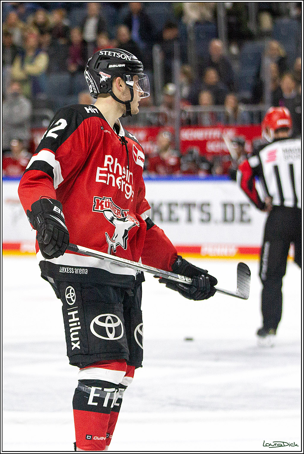 PENNY DEL;  Koelner Haie - Straubing Tigers; Koeln, 15.10.2021